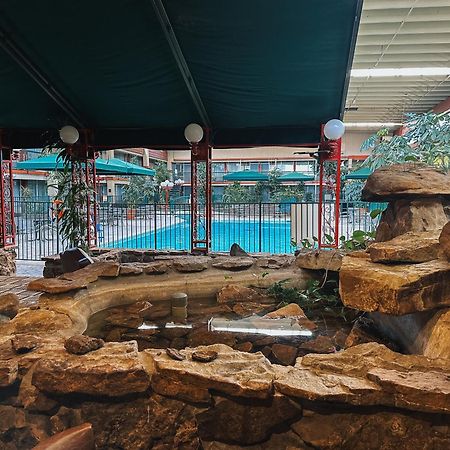 Clarion Inn Форт Колинс Екстериор снимка