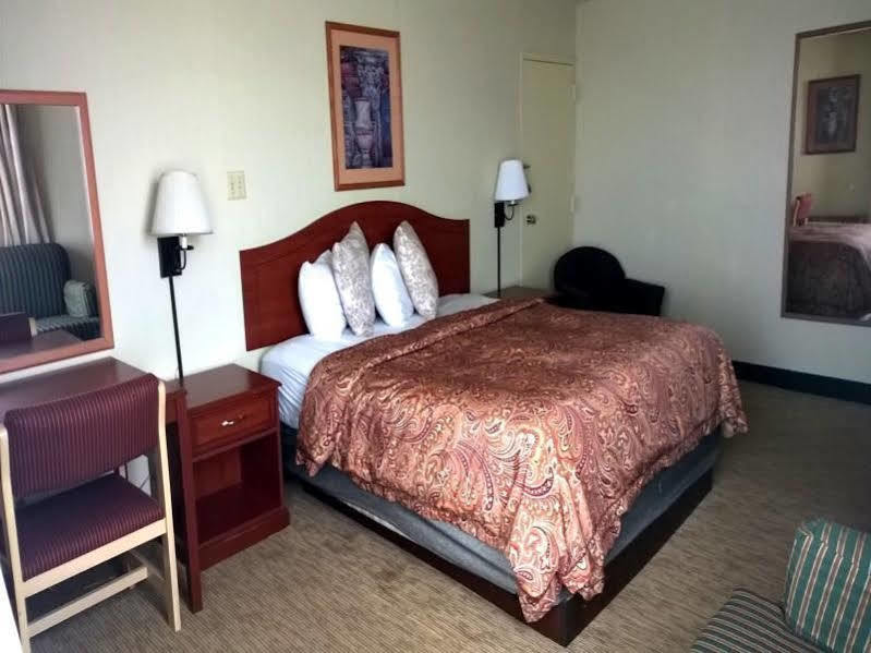 Clarion Inn Форт Колинс Екстериор снимка